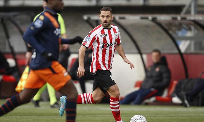 更是一种对 更是一种对