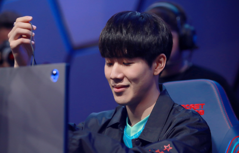 蒙上阴影 蒙上阴影